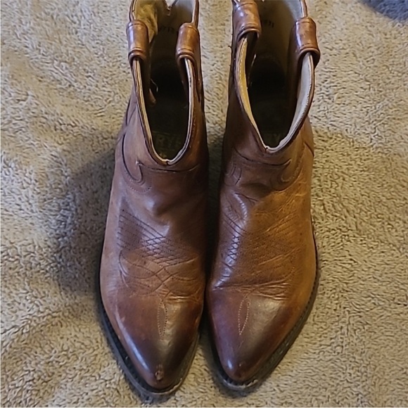 Frye Billy Short Pull On Cognac Brown Leather Southern Cowboy Ankle boots 6.5 - Picture 3 of 12
